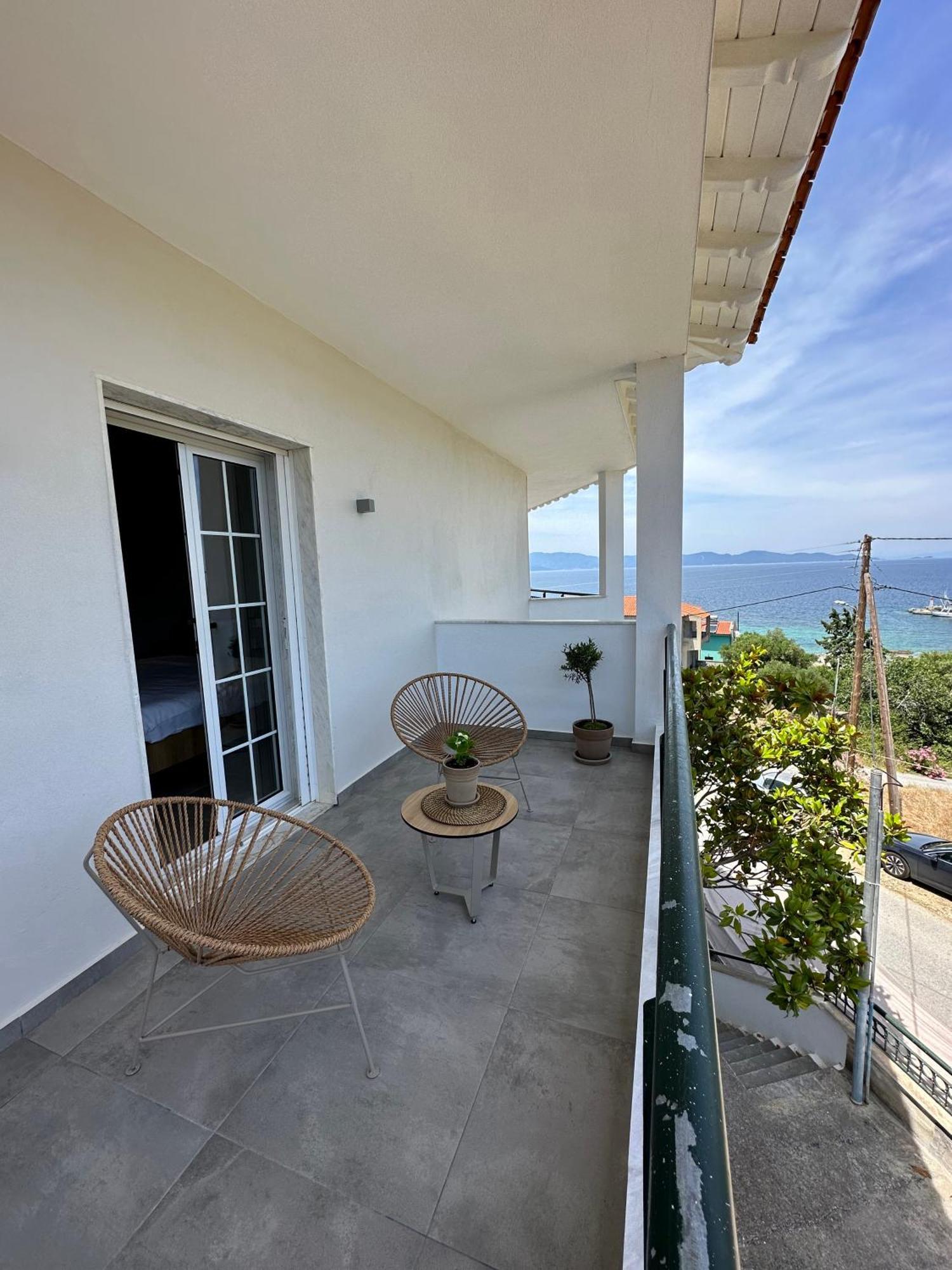 Villa Eleni Greece - Wonderful Sea View Studios Неа Рода Екстериор снимка
